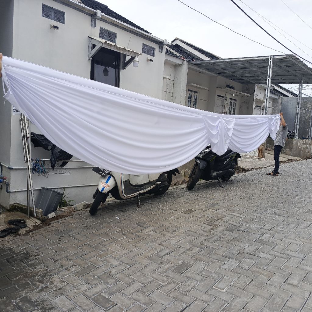 Rumbai-Rumbai Tenda Model Polos / Poni Tenda Pesta Gelombang Besar