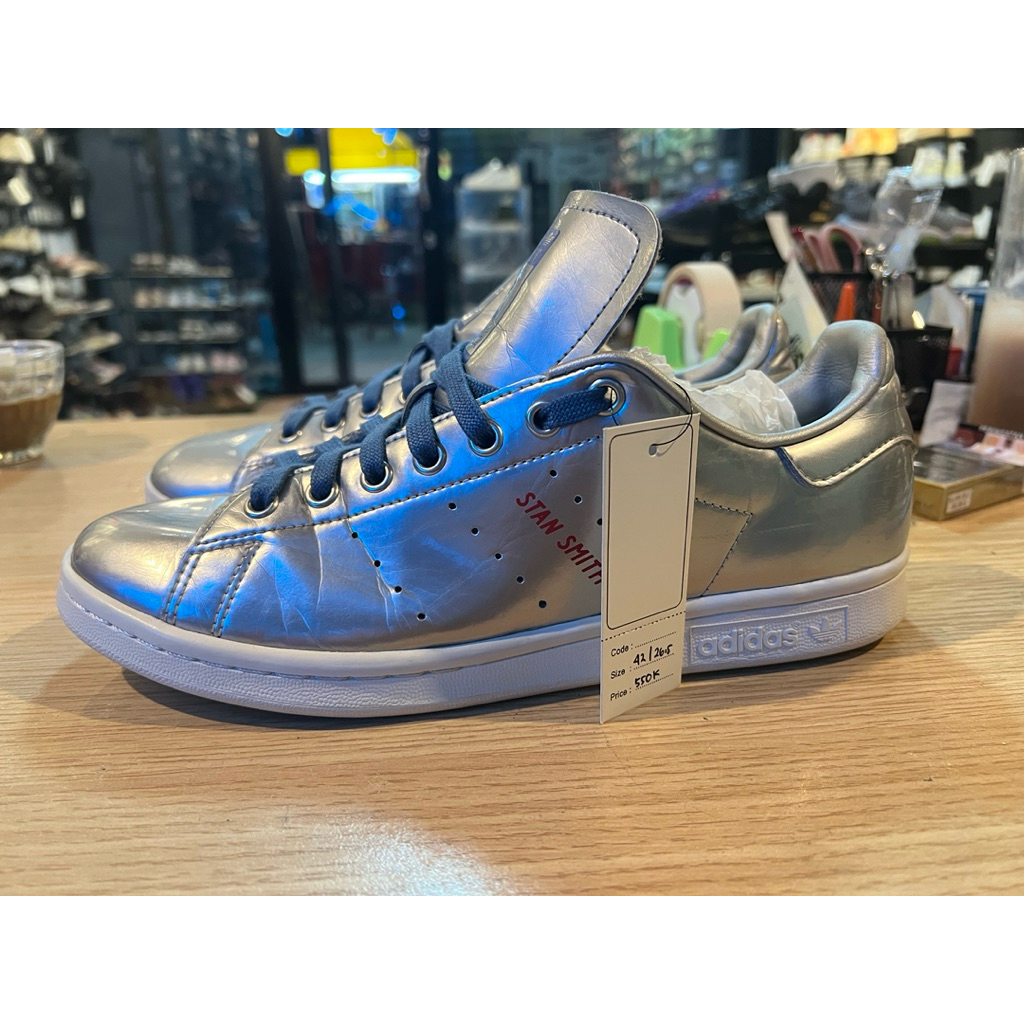 SEPATU BEKAS ADIDAN X STAN SMITH SILVER