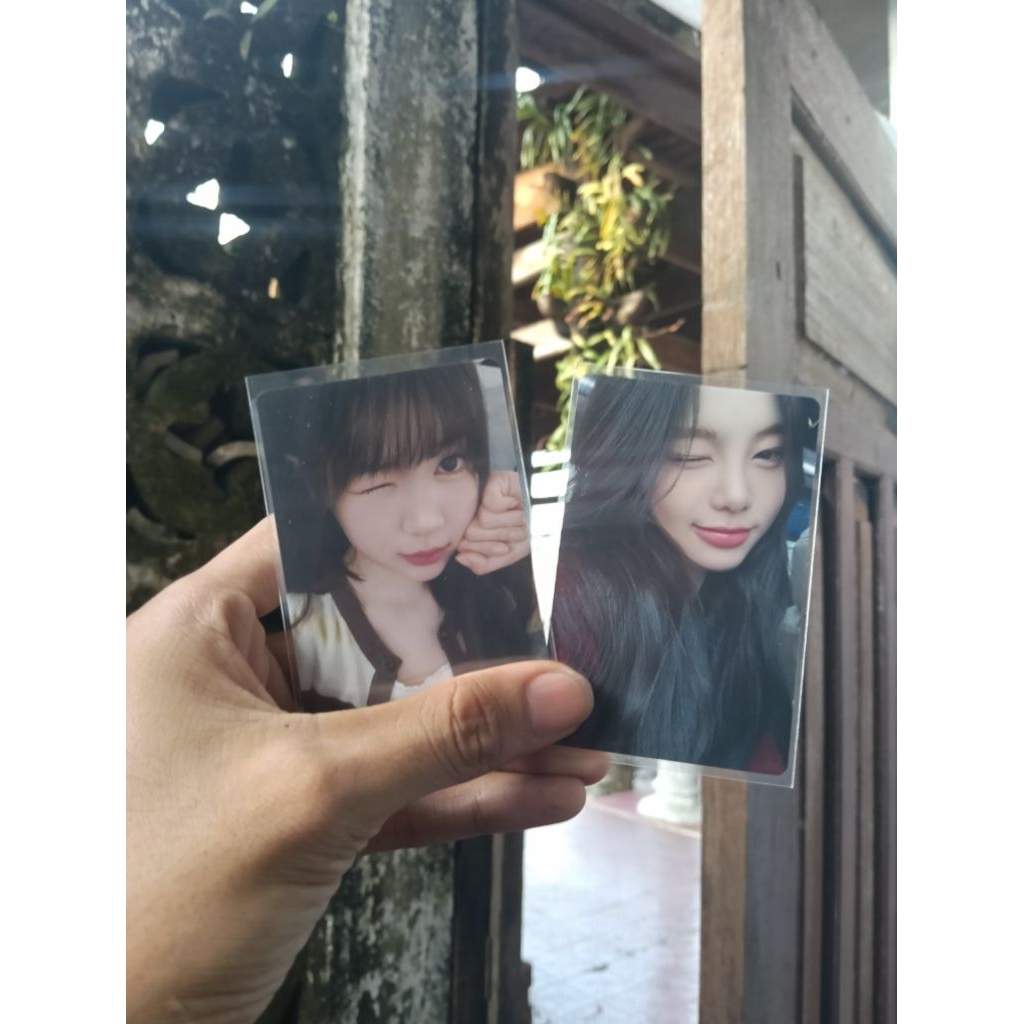 

alat tulis dan stiker