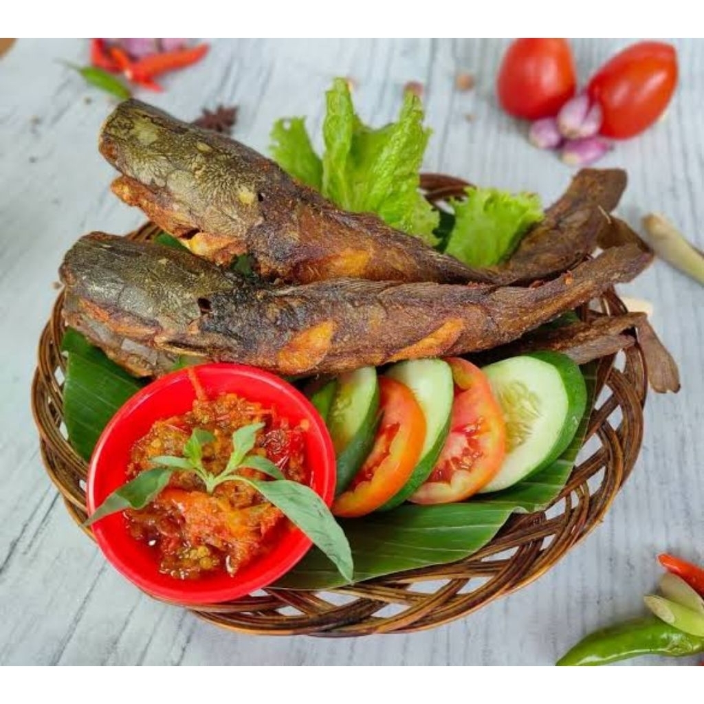 

Lele Goreng dan kremes