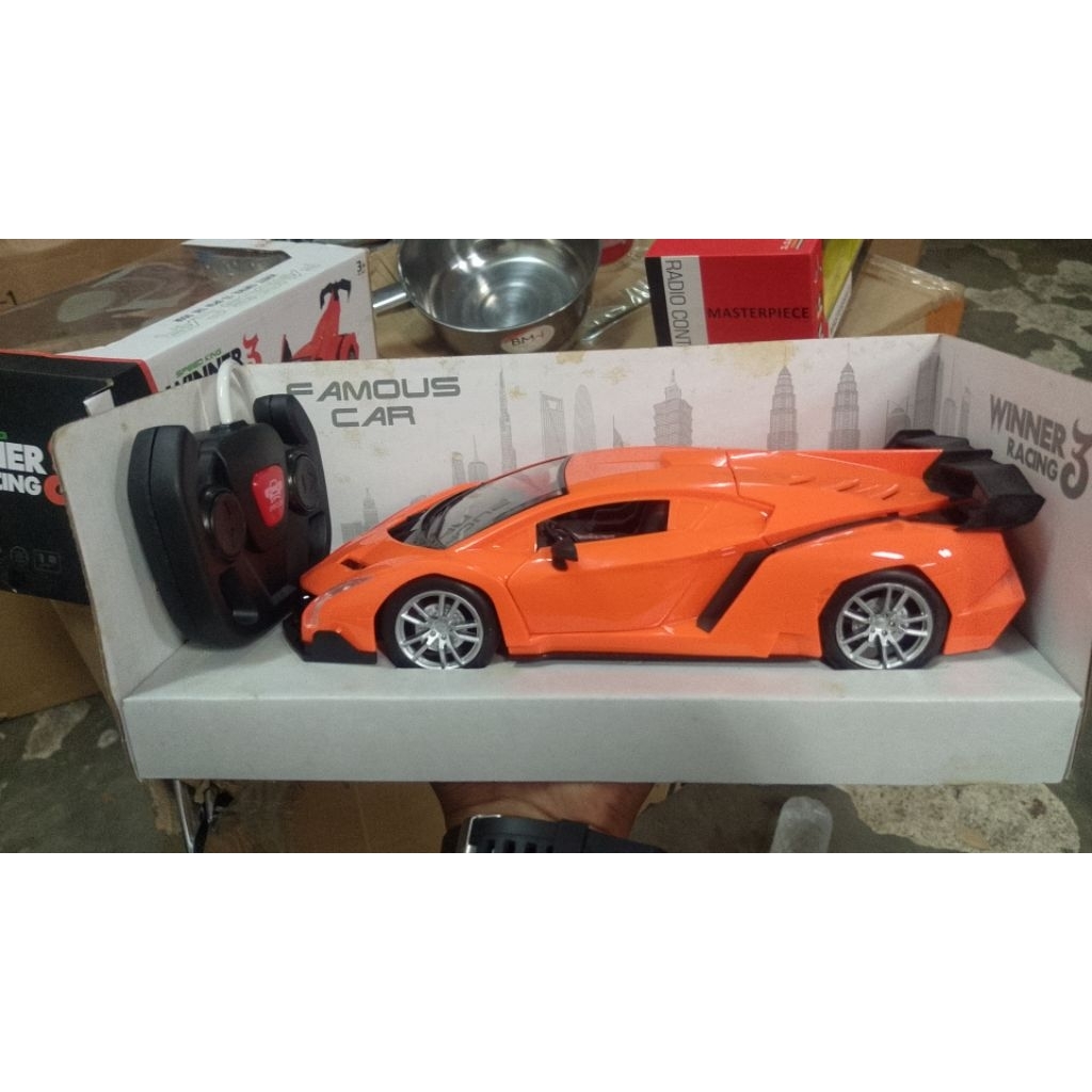 mobil-mobilan remot anak