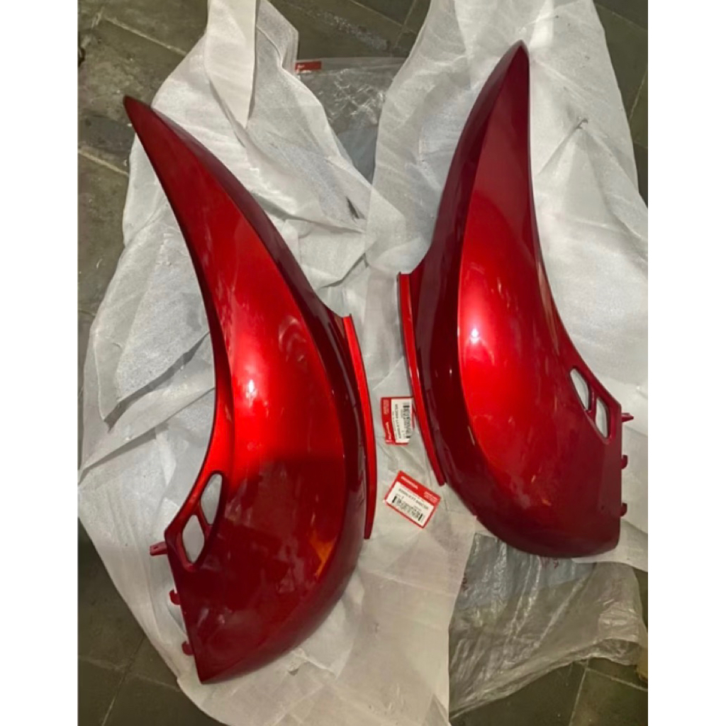 Cover L & R Set merah Cover Body Scoopy Karbu 83500-kyt-940csr 83600-KYT-940csr Ori Honda Genuine Pa