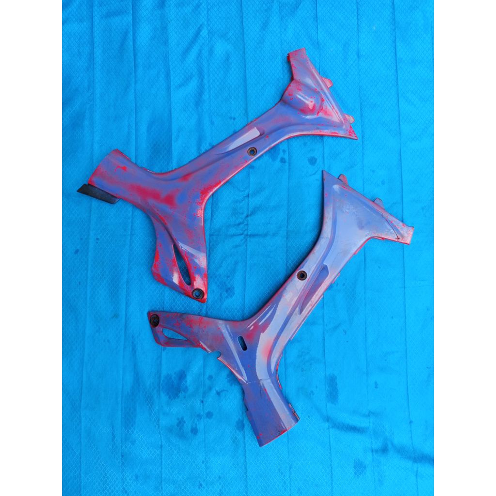 cover sayap dalam Yamaha F1zr / sayap F1zr original