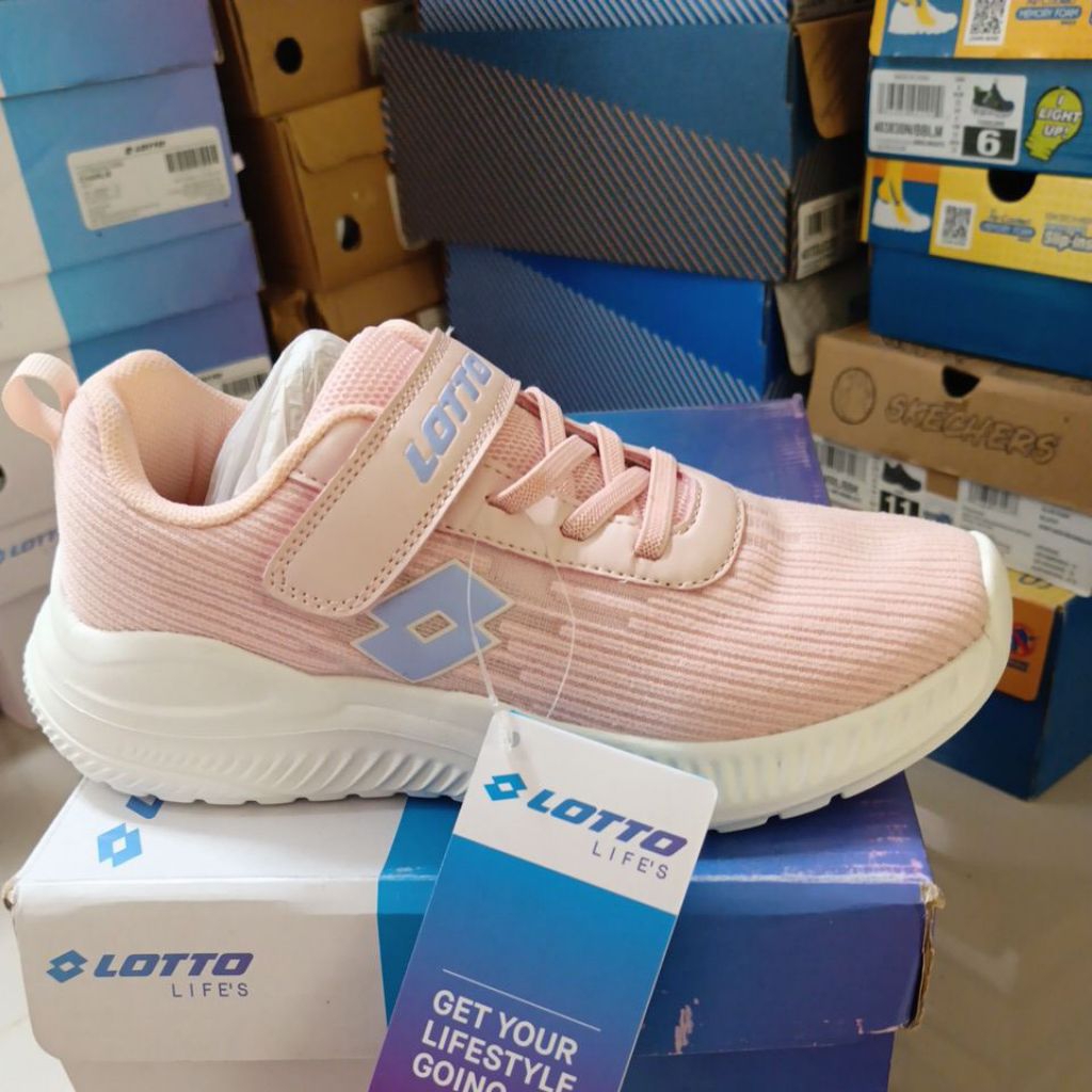 Sepatu Lotto anak Border jr