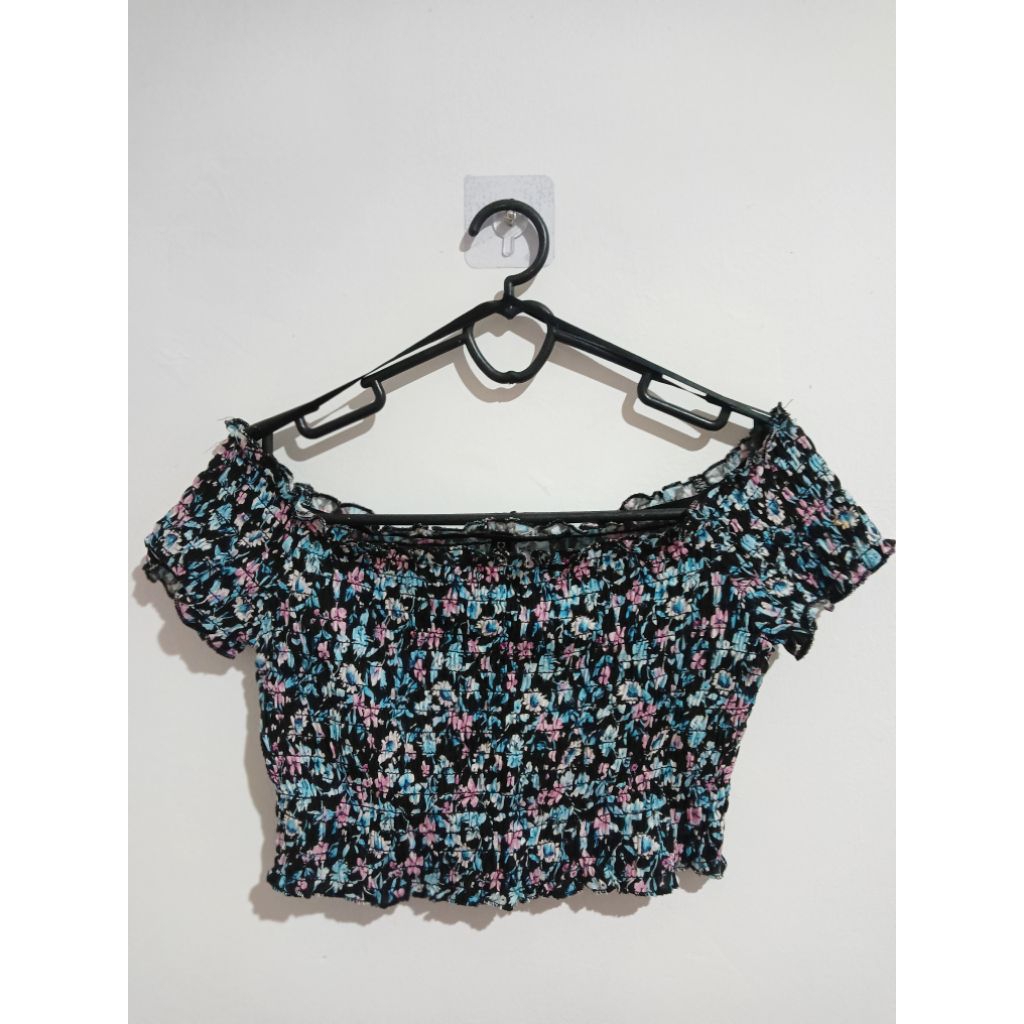 Preloved H&M Floral Crop Top Y2k Coquette