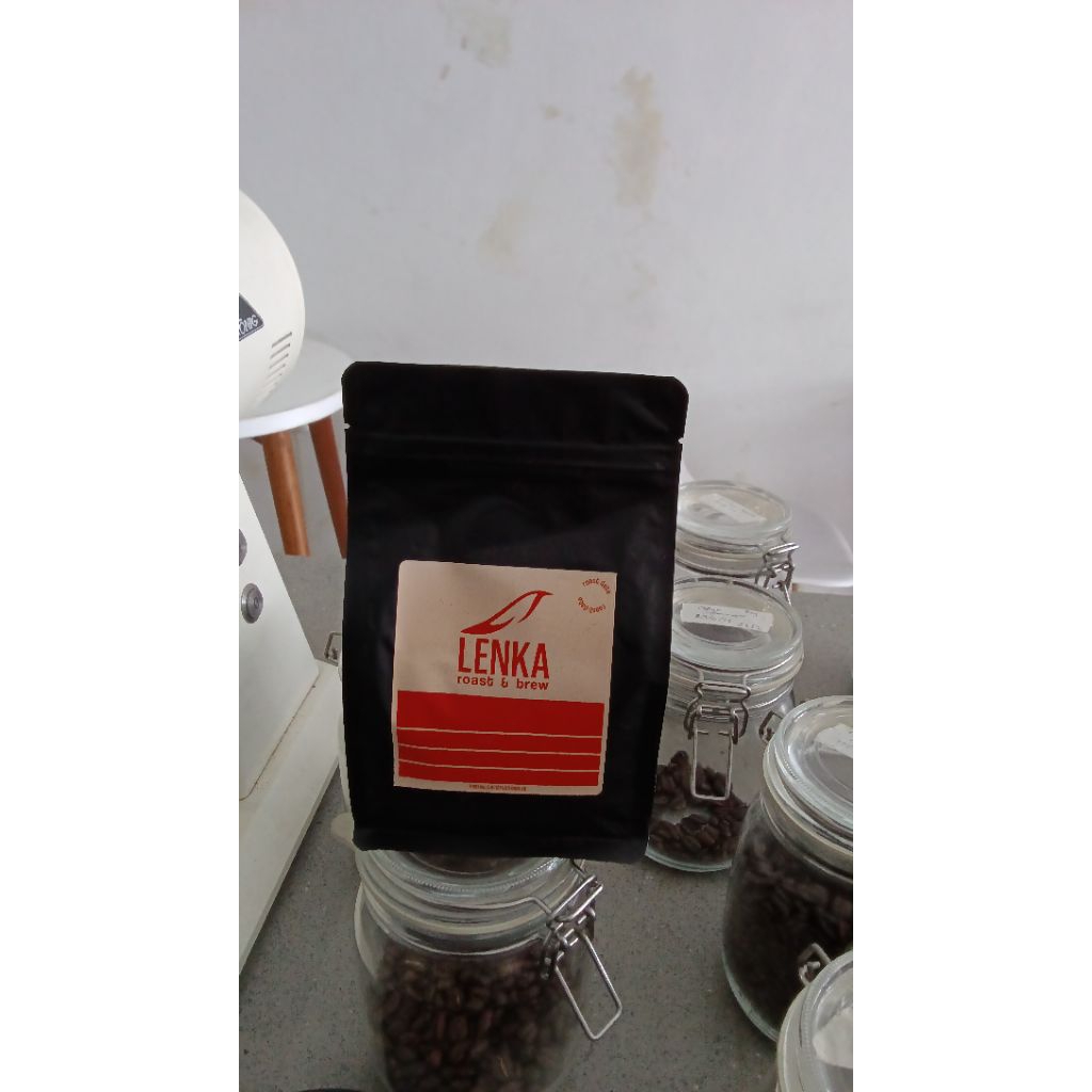 

Lenka Lintong roasted coffee beans Kopi - semi wash (100% Arabica)