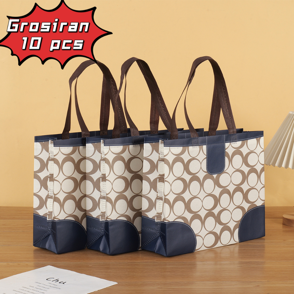 

Grosiran Tas Koper 10pcs-Tas hamper - Goodie bag - Tas Belanja - Tas Souvenir - Tas Kado - Tas Jinjing - Tas Lipat-Kantong Belanja - Souvenir - Shopping bag - Spoundbond - Tote Bag - Tas Wanita - Tas Murah - Tas Belanja Murah - Tebal dan Kuat