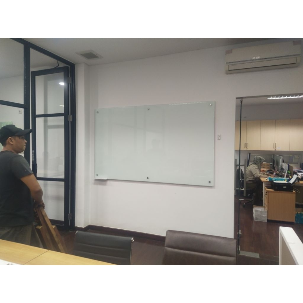 

Glassboard/ Papan tulis kaca Uk.120 x 200 cm
