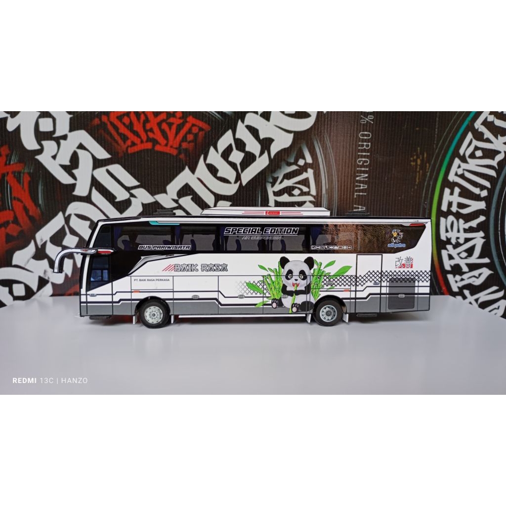 Miniatur Bus JB5 KIDS PANDA Baik Rasa Mainan Basuri Bus set lampu pajangan toy ban