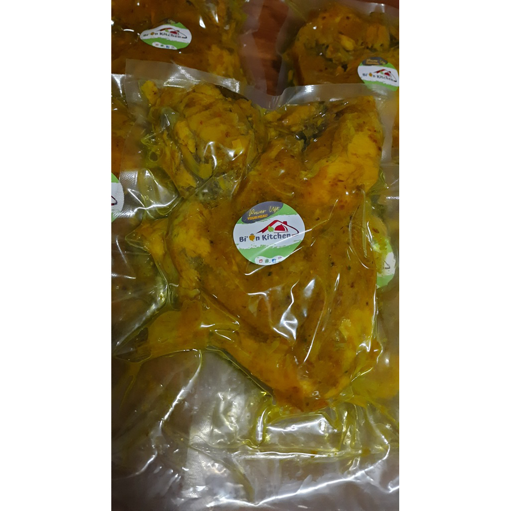 

FROZEN AYAM UNGKEP 1 EKOR - 4 POTONG + KUNING LENGKUAS + AYAM GORENG