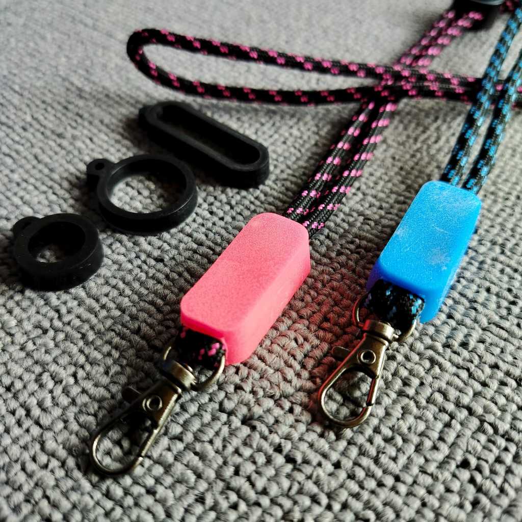 

Lanyard Tali Gantungan Aksesoris Leher Motif Karet Tebal