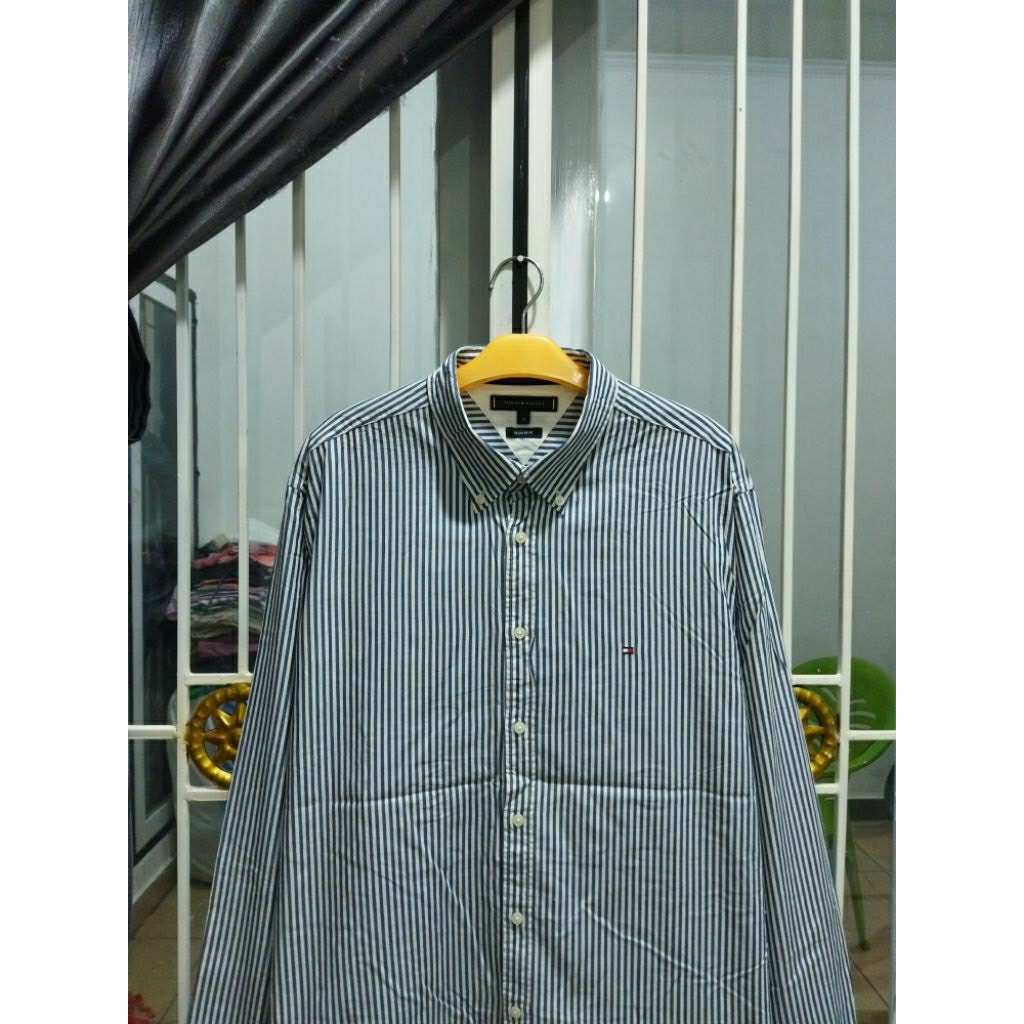 kemeja garis-garis Tomhil kasual pria murah XXL