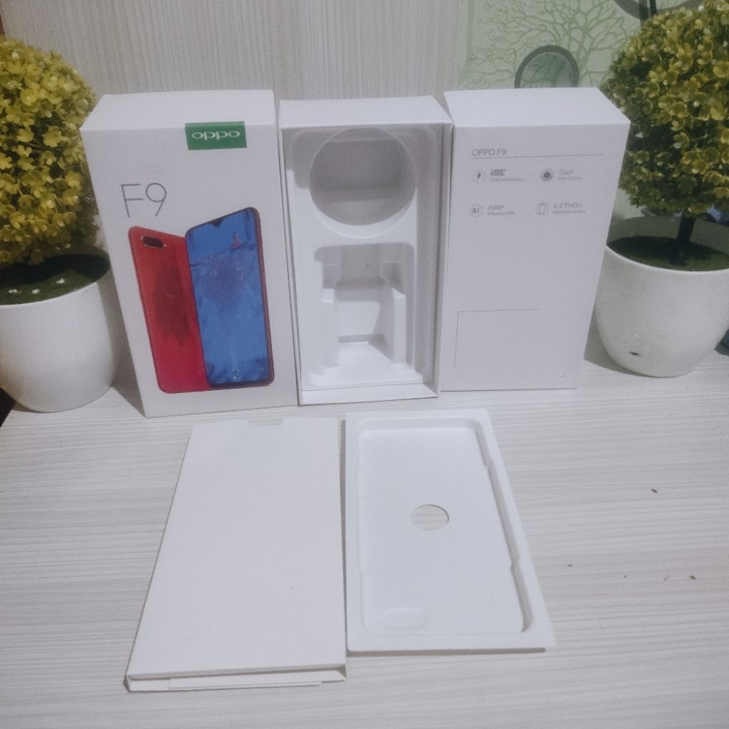 KARDUS BOX HP OPPO F9 ORIGINAL