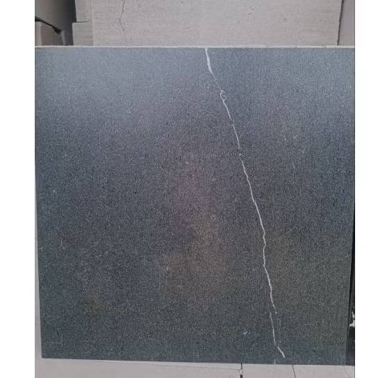 Granite 60x60 kasar/dus