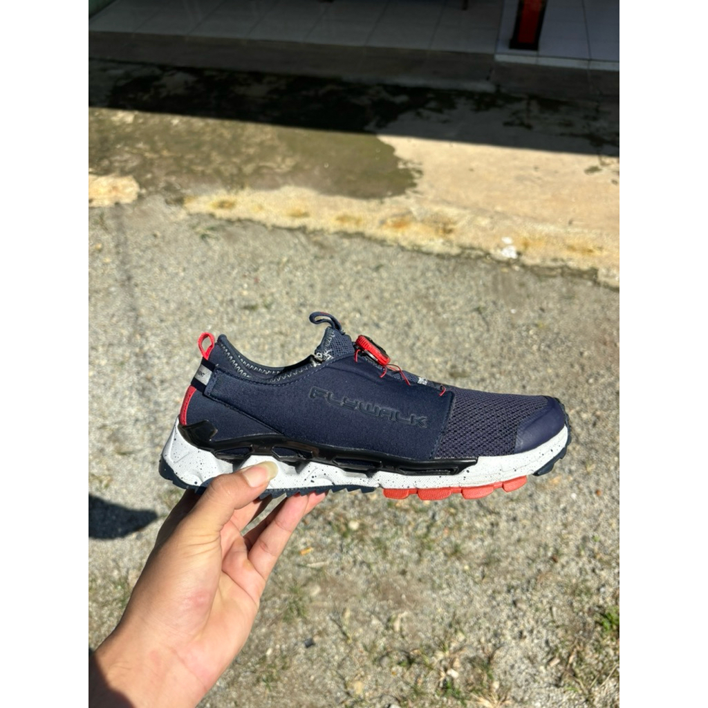sepatu K2 flywalk