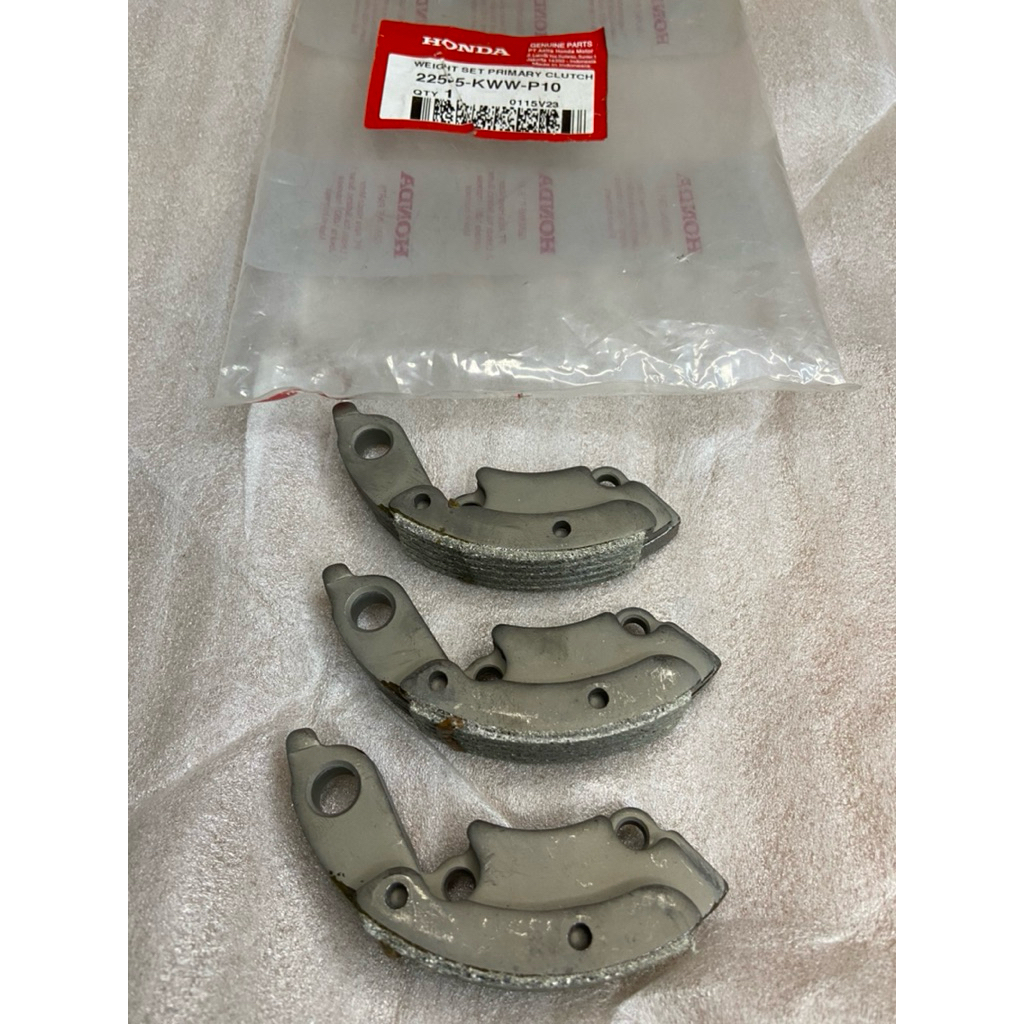 22535-KWW-P10 Kampas Ganda Revo X Fi Lubang Dudukan Kampas Lebar