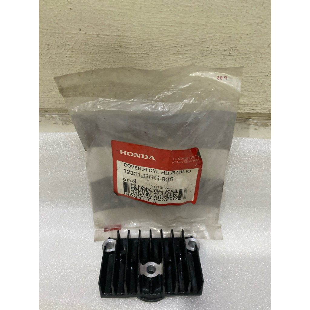 CoverRCylinderHeadHitamAstrea/12331GBG930/12301GB6910/12331GBG930