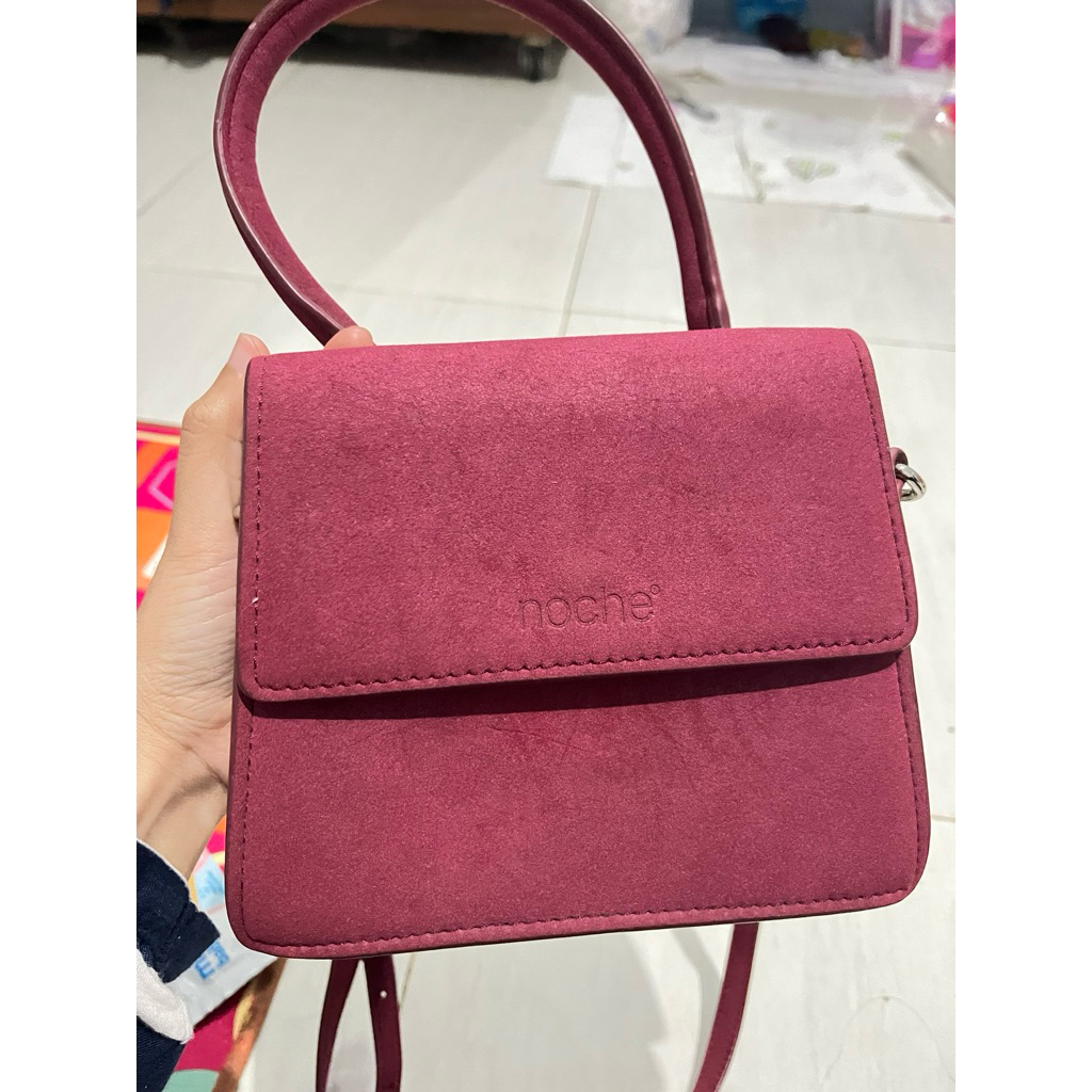 Sling Bag “Noche”