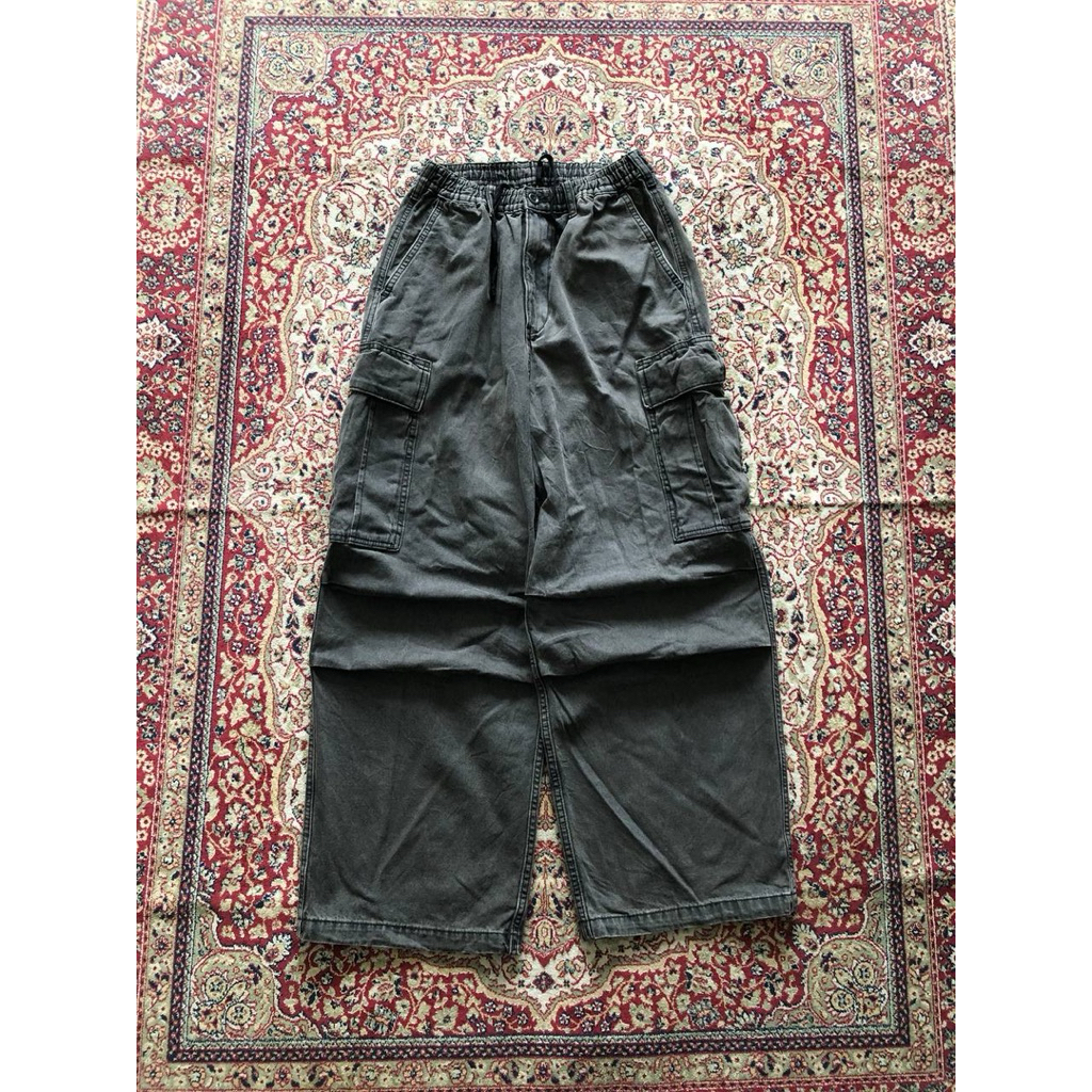 Celana Gu denim super wide cargo balloon pants Gu japan streetwear HG071