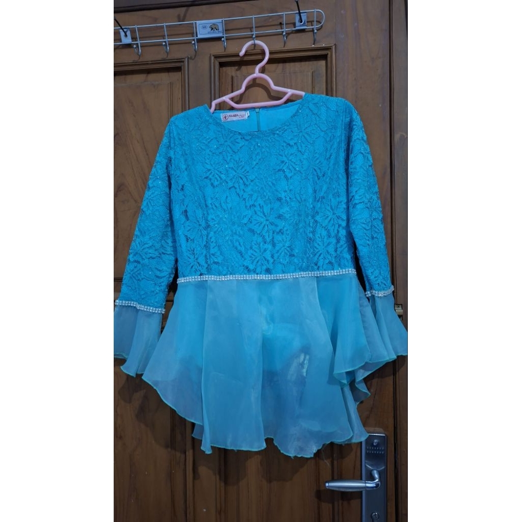 Preloved Kebaya Pesta Rok Lilit Hijau Tosca