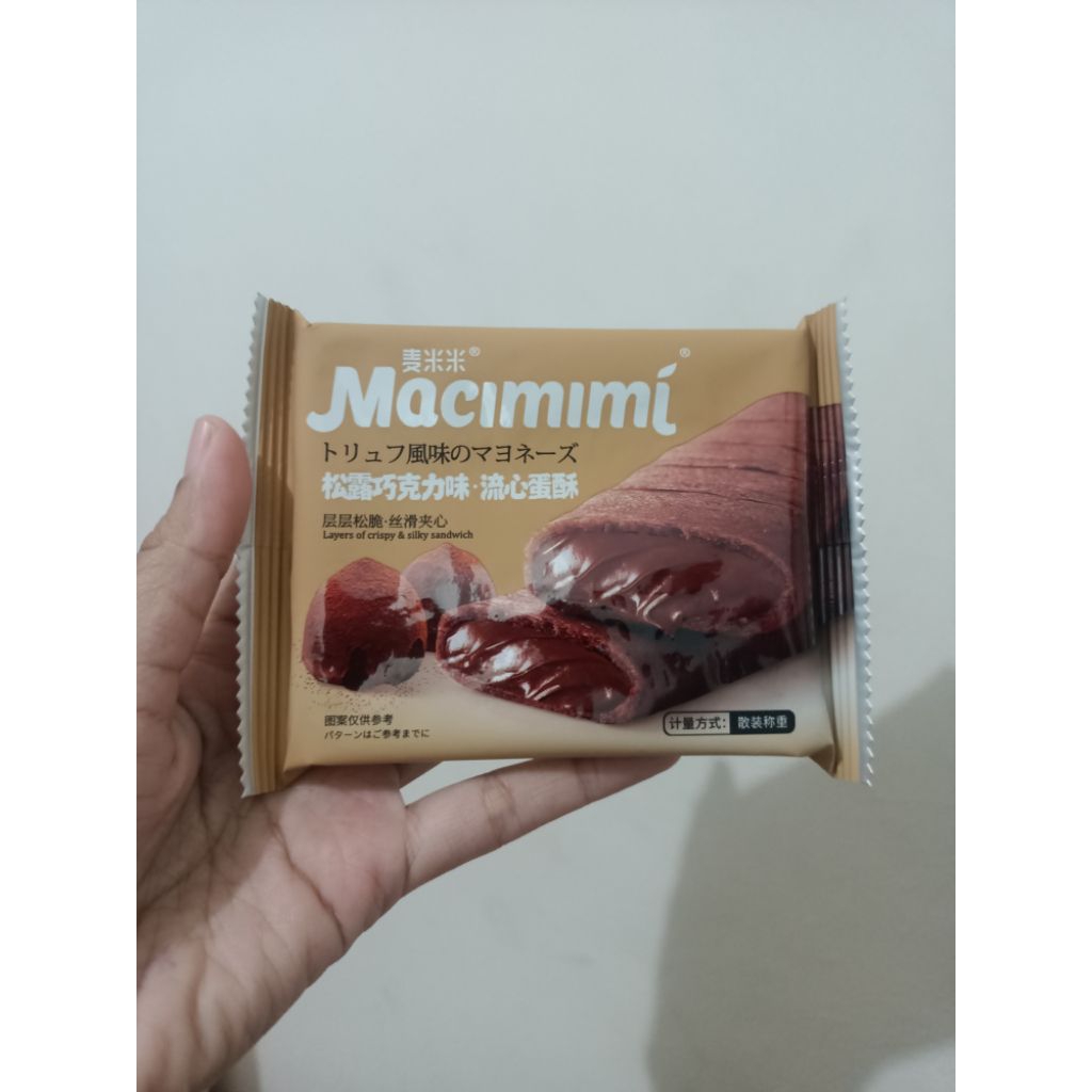 

MACIMIMI EGG ROLL COKLAT /KEJU/ YOGURT (1PCS)