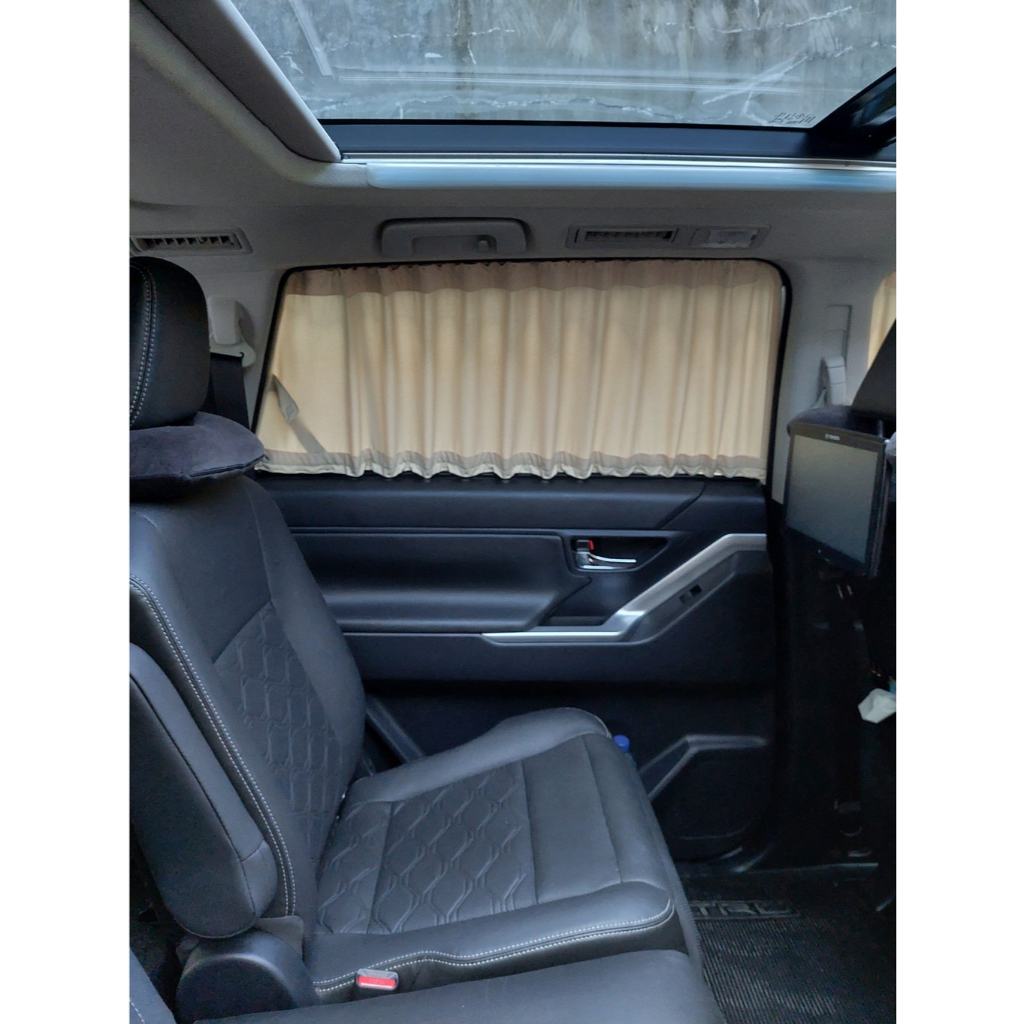 Tirai Mobil Gorden Mobil Premium Innova Zenix