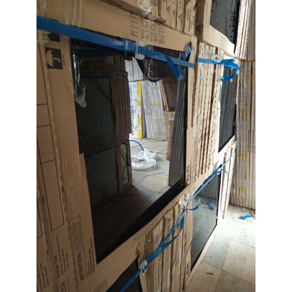 granit arna 60 x 60 hitam polos Nusantara black KW lokal