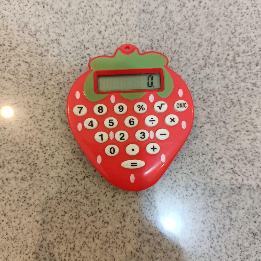 

Kalkulator saku mini motif strawberry