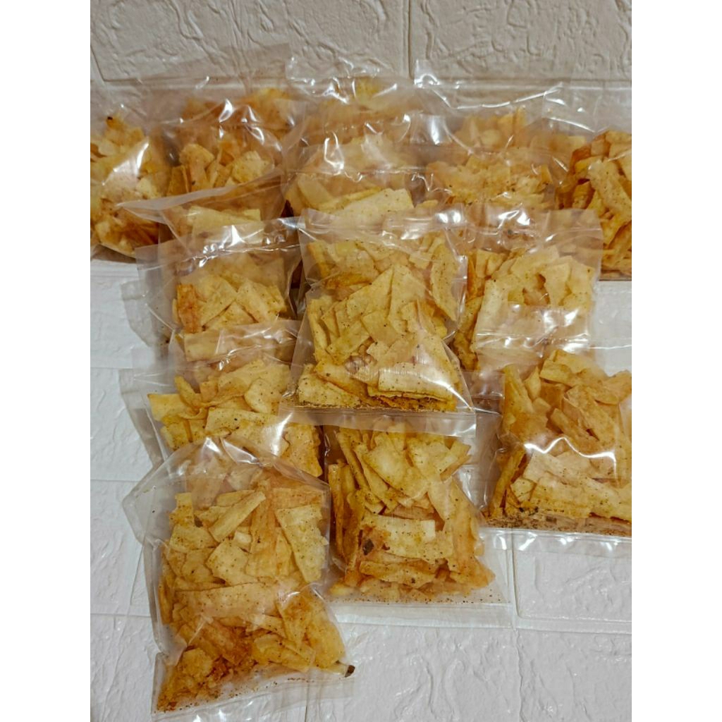 

keripik singkong pedas gurih daun jeruk