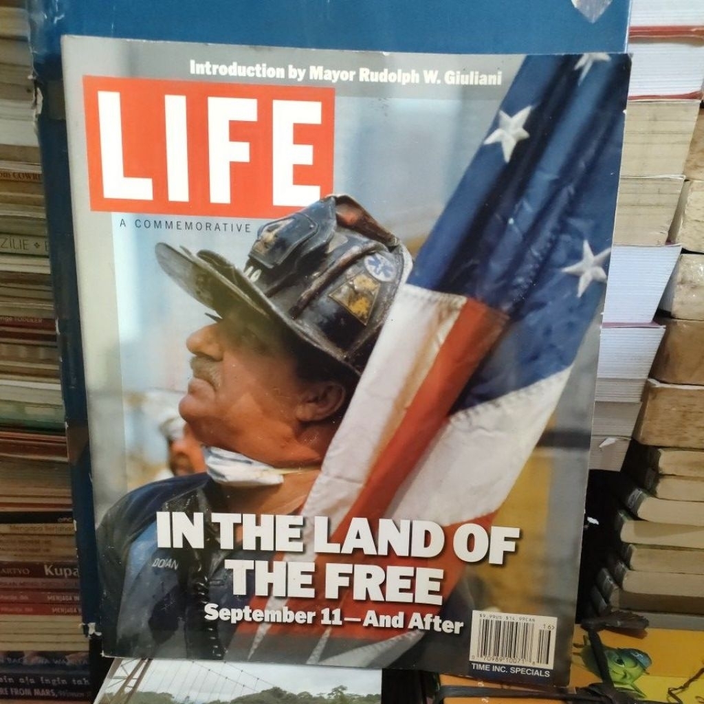 Majalah Life In The Land Of The Free September 11 - And After