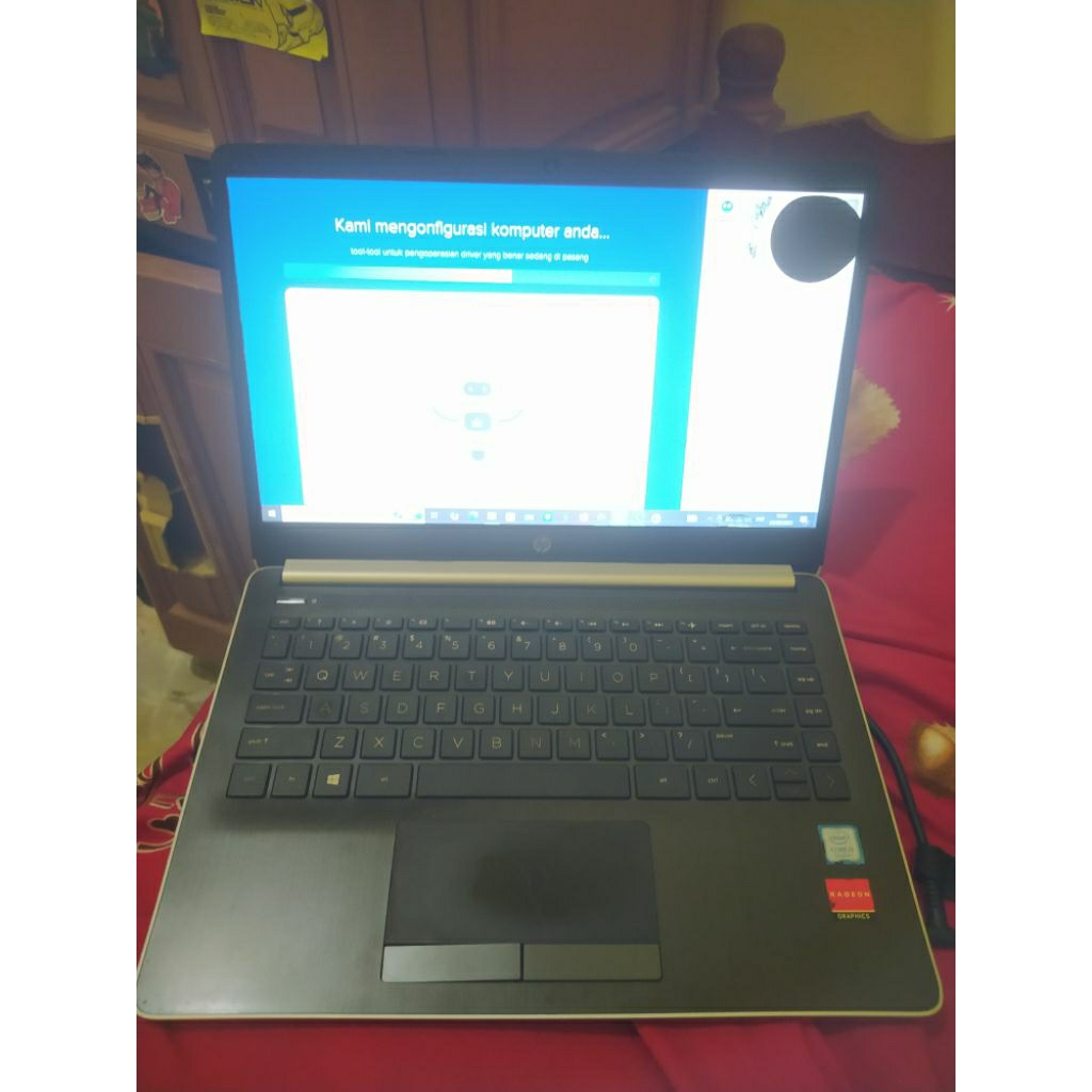 Laptop HP 14s-cf1028tx minus lcd. Laptop minus