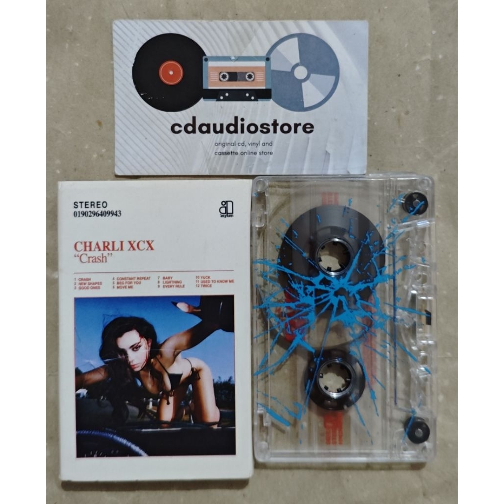 KASET PITA CHARLI XCX - CRASH
