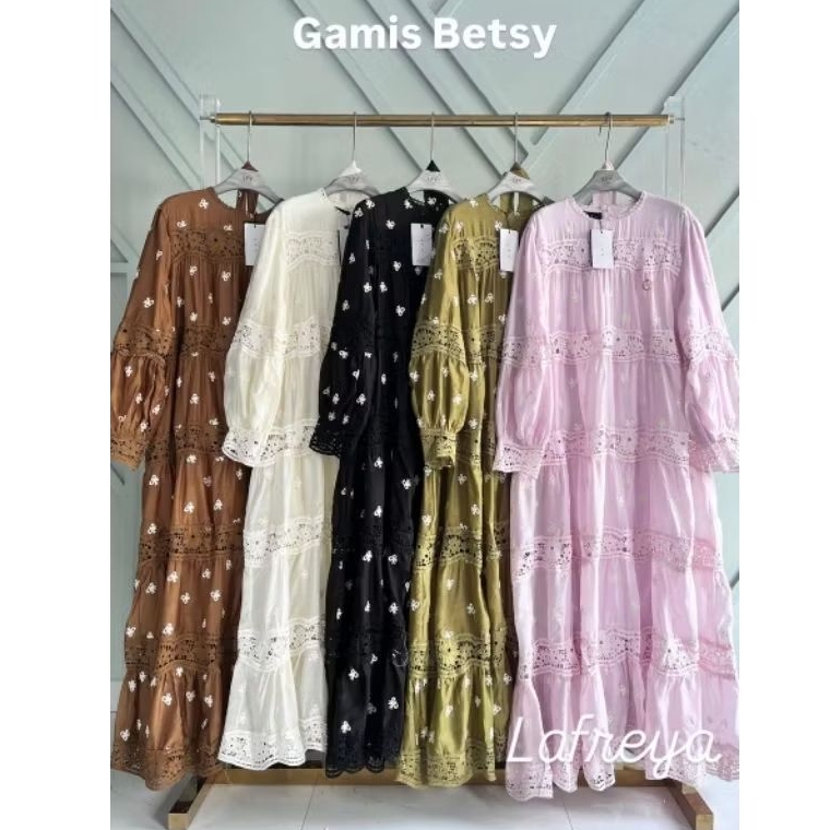gamis parvi, dress lfy, gamis lafreya, gamis bangkok, gamis putih, white maxi, dress katun bordir, g