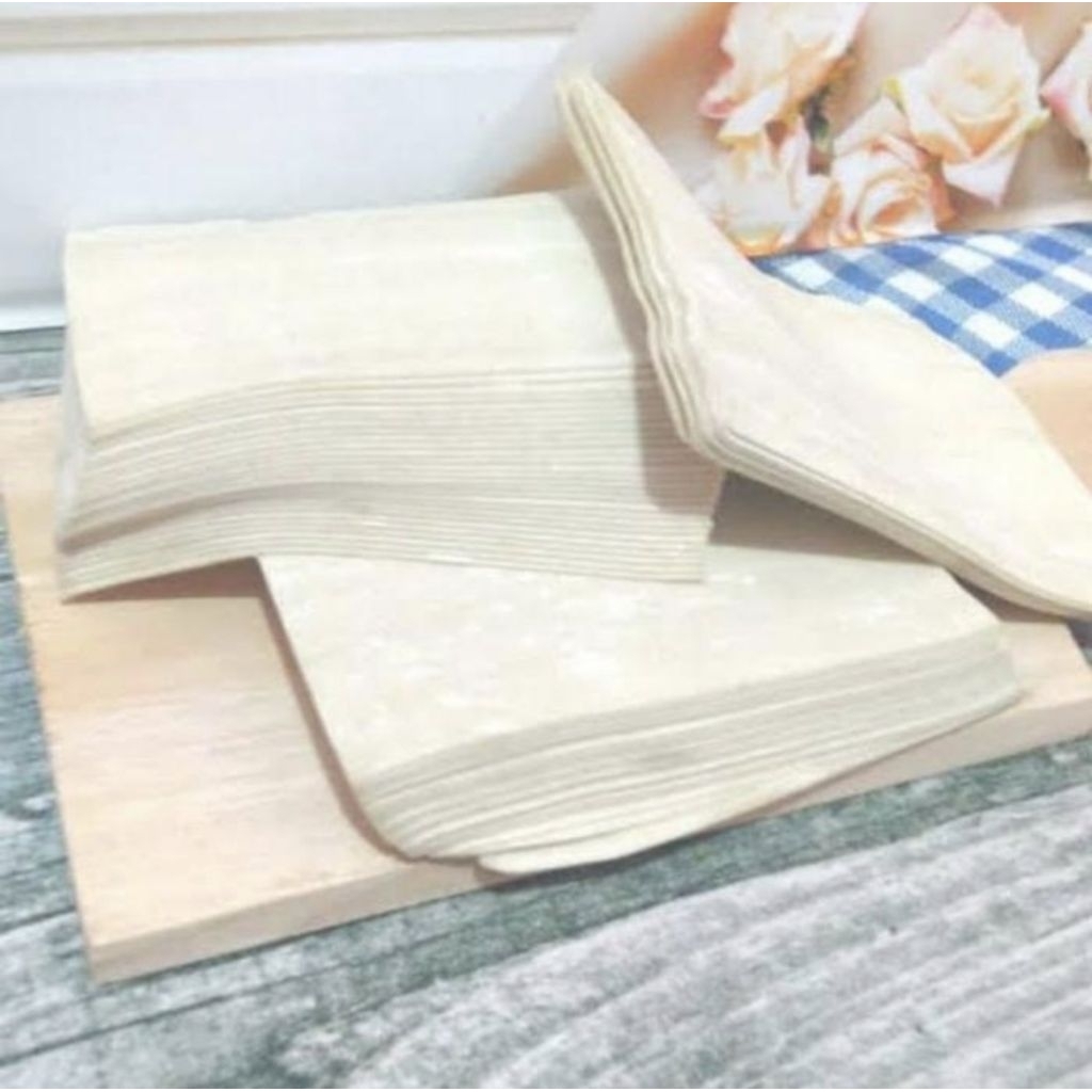 

Kulit Pangsit kemasan 200 Gram