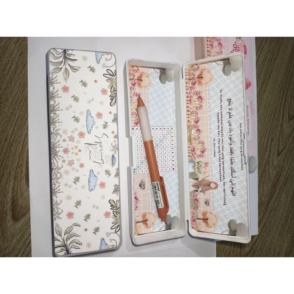 

Tempat pensil Minimalis