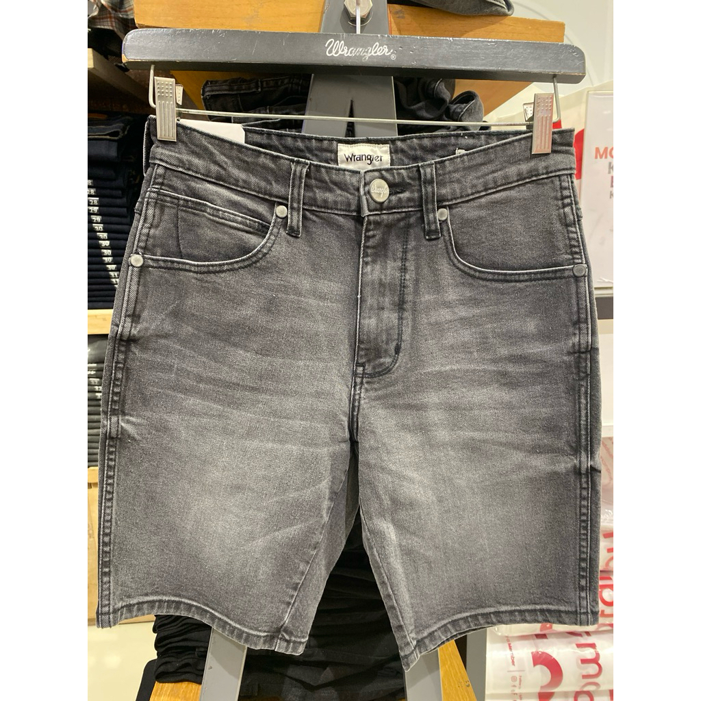 celana pendek jeans cowok wrangler