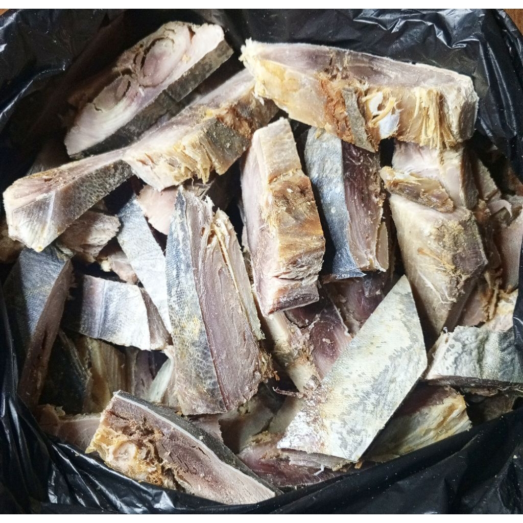 

Ikan Asin Tongkol Walang 250gr/500gr/1kg