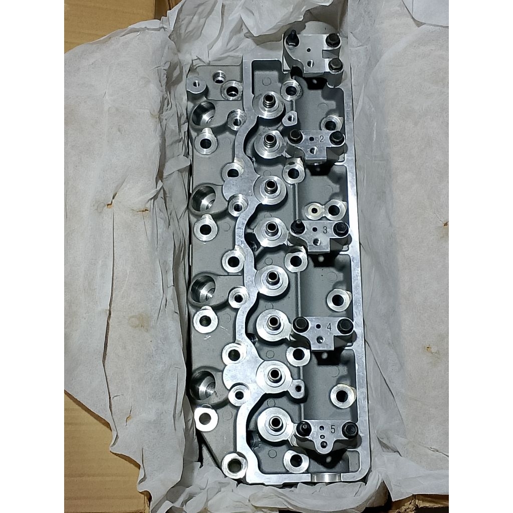 Deksel Cylinder Head L200 Strada Triton 2500 -4D56(4d55) L300 solar Kuda diesel made taiwan