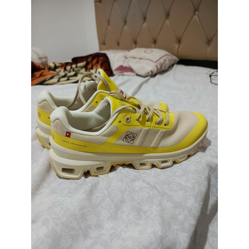 oc koleb loewe kuning