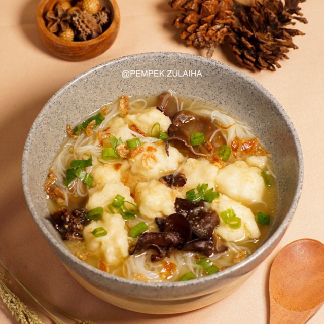 

Paket Tekwan Palembang isi 6 porsi. Ready to cook. Tekwan Basah.