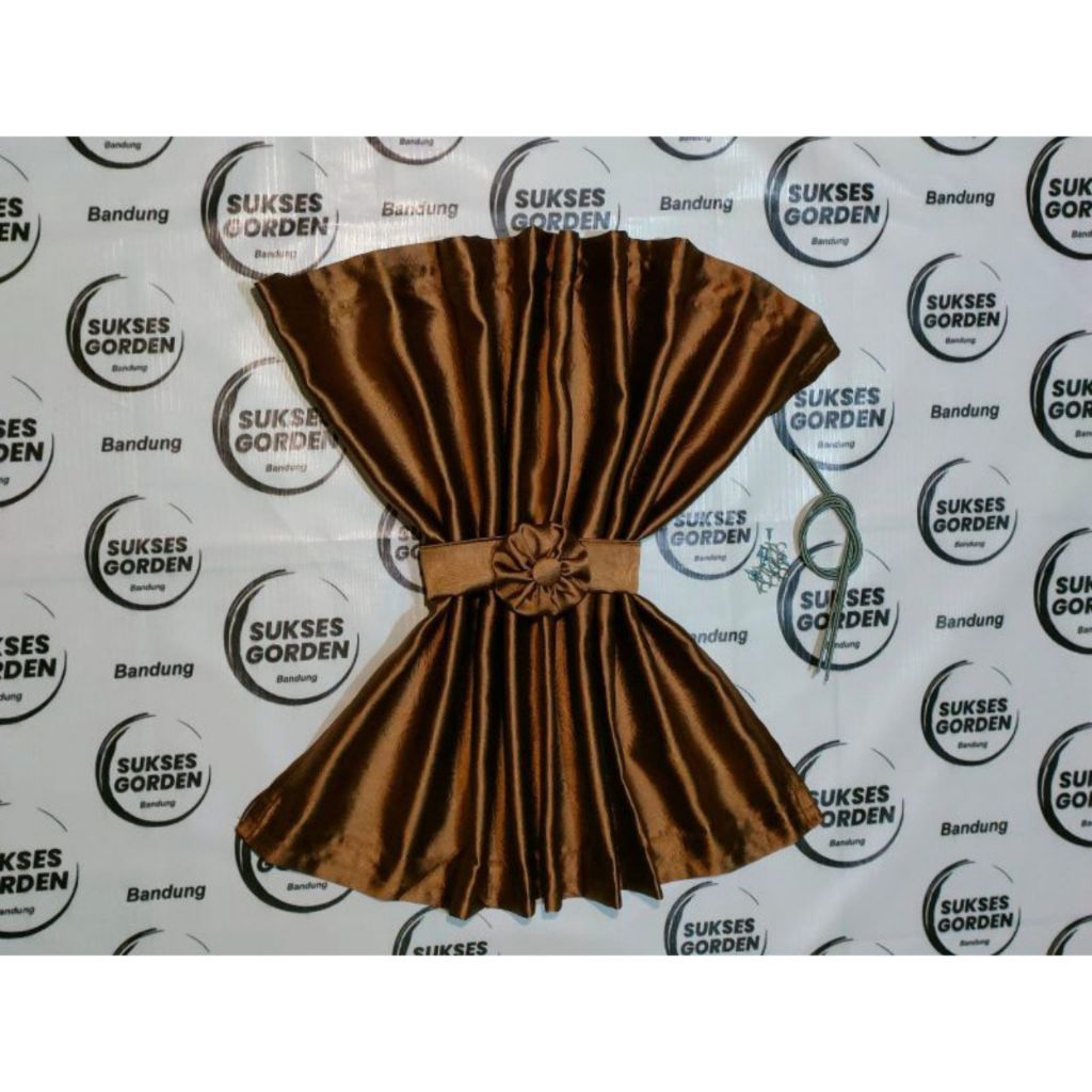 gorden mobil truck dan fuso jendela dan pintu kaca mobil depan samping murah cantik mewah