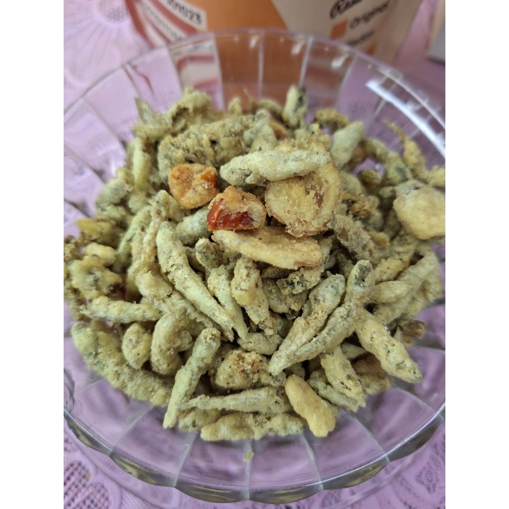 

SiCitul IKAN KRISPI IKAN CRISPY BABY FISH CRISPY 150 gram berukuran Sedang Ikan Goreng Alami tanpa Pengawet