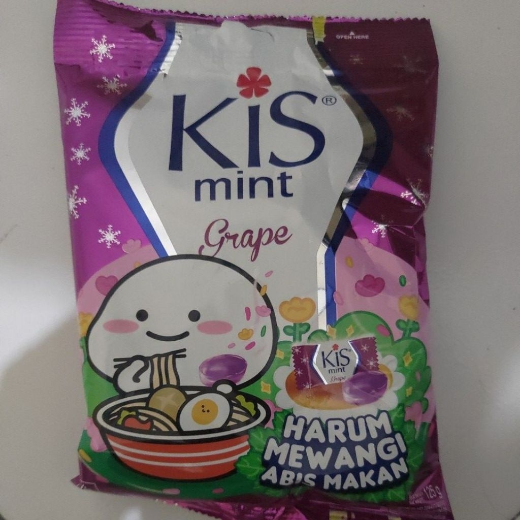 

permen kiss mint grape 1 bungkus