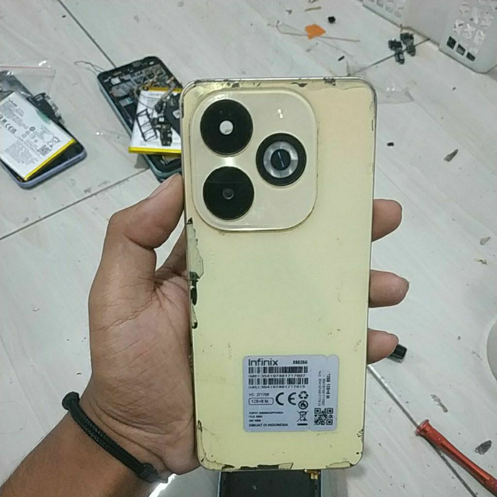 backdoor bekas Infinix smart 8 pro cek deskripsi