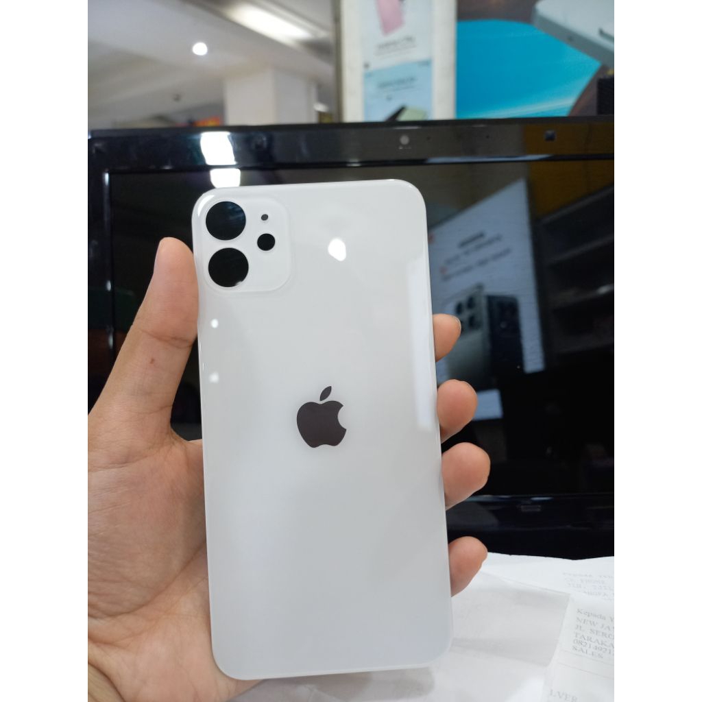 BACKDOOR TUTUP BELAKANG IPHONE 11 ORIGINAL