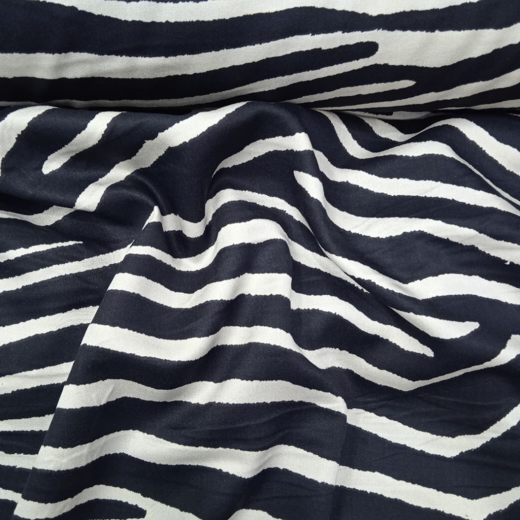 KAIN KATUN RAYON TWILL PREMIUM IMPORT MOTIF ZEBRA