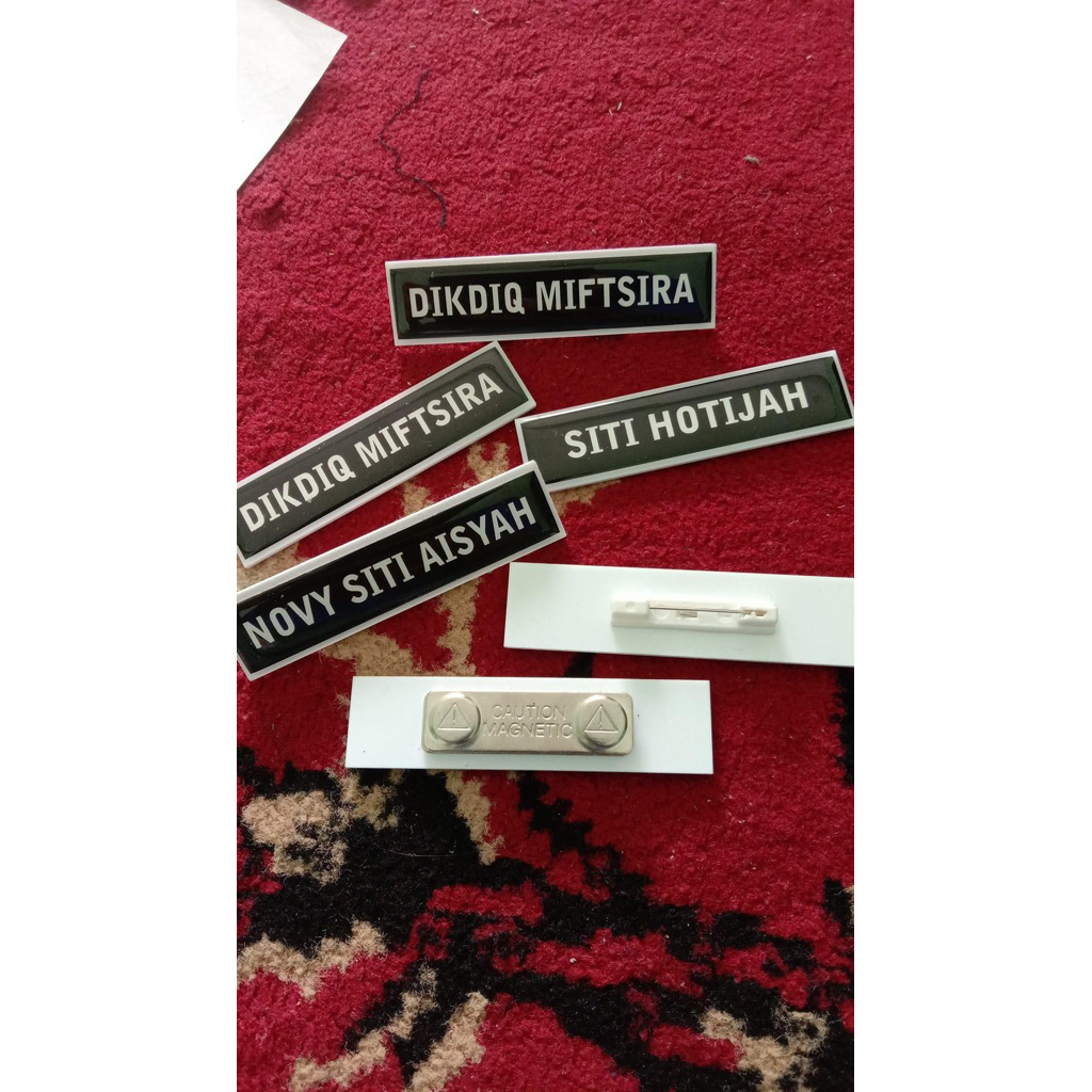 

Nametag Custom Satuan Murah Sehari jadi