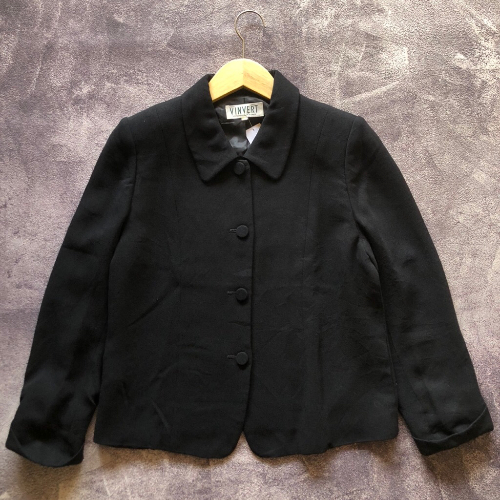 Blazer Wanita VINVERT Second Size M,Blazer wanita second blazer hitam second blazer lucu second blou