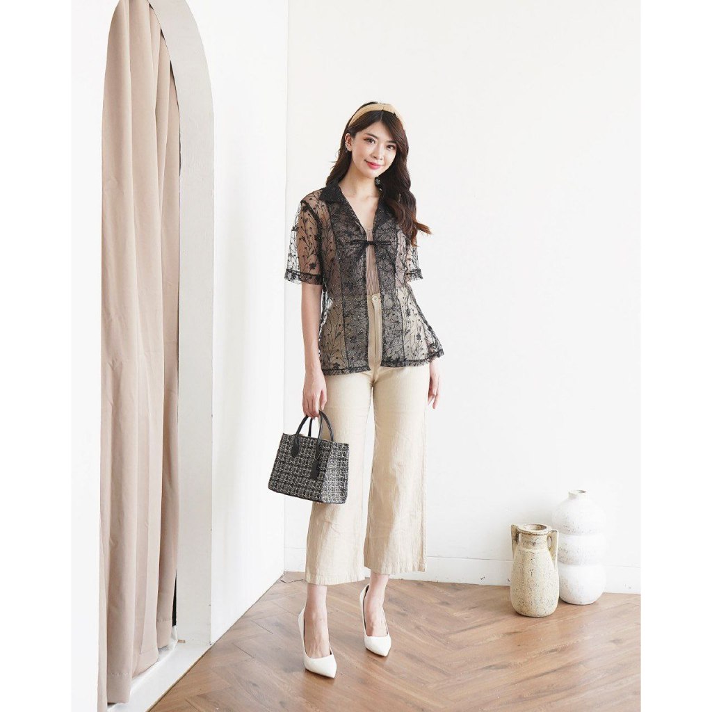 ATASAN BLOUSE BROKAT MODERN LENGAN PENDEK WANITA – MODEL KEBAYA TILE ELEGAN KEKINIAN, COCOK UNTUK KO