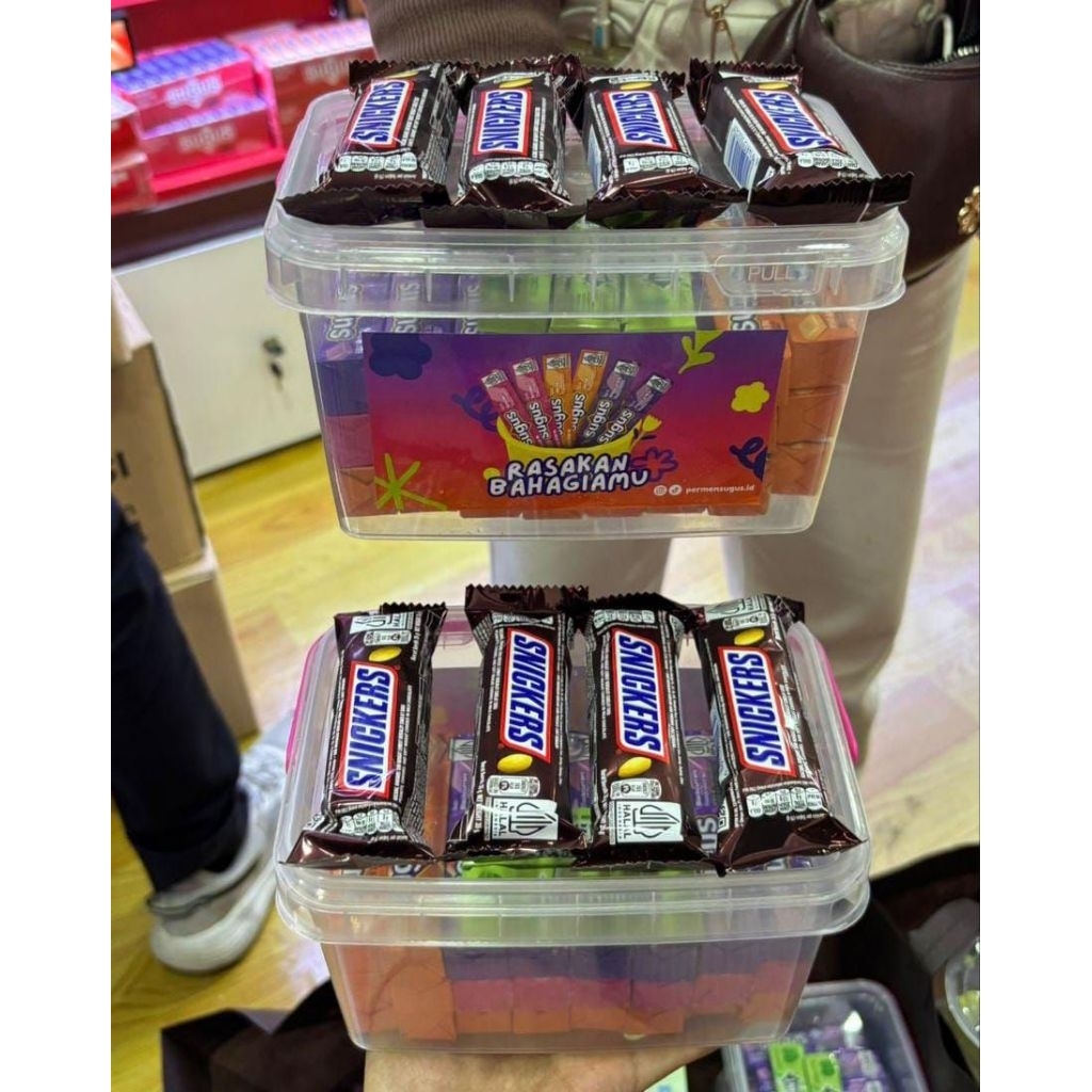 

paket sugus dan snickers